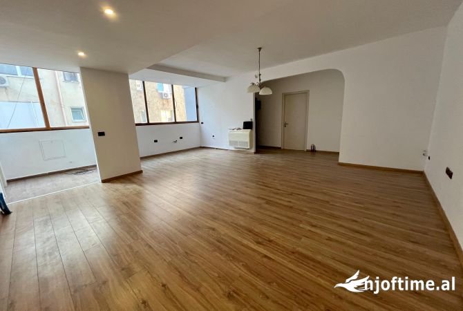 Shtepi ne shitje 3+1 ne Tirane - 250,000 Euro