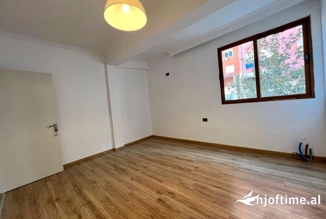 Shtepi ne shitje 3+1 ne Tirane - 250,000 Euro