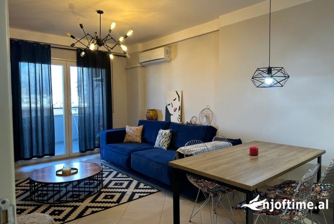 Shtepi me qera 1+1 ne Tirane - 60,000 Leke
