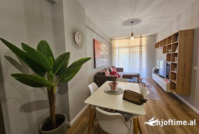 Shtepi ne shitje 2+1 ne Tirane - 135,000 Euro