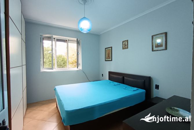 Shtepi me qera 2+1 ne Tirane - 400 Euro