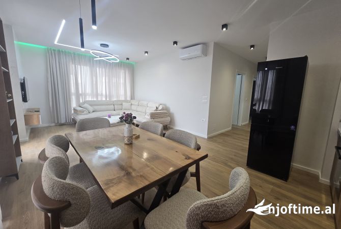 Shtepi me qera Apartament ne Tirane, 2+1, Mobilimi E mobiluar, Pagesa 750  Euro.