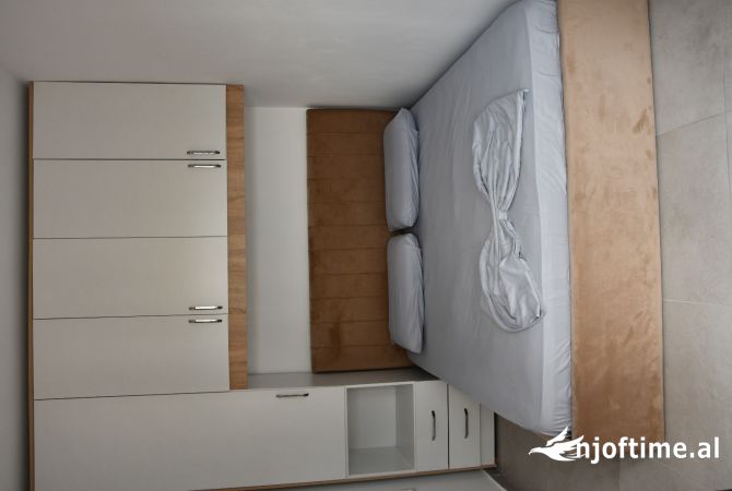 Shtepi ne shitje Apartament ne Tirane, 1+1, Mobilimi E mobiluar, Pagesa 107,000  Euro.