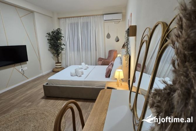 Shtepi me qera Apartament ne Tirane, 1+1, Mobilimi E mobiluar, Pagesa 900  Euro.