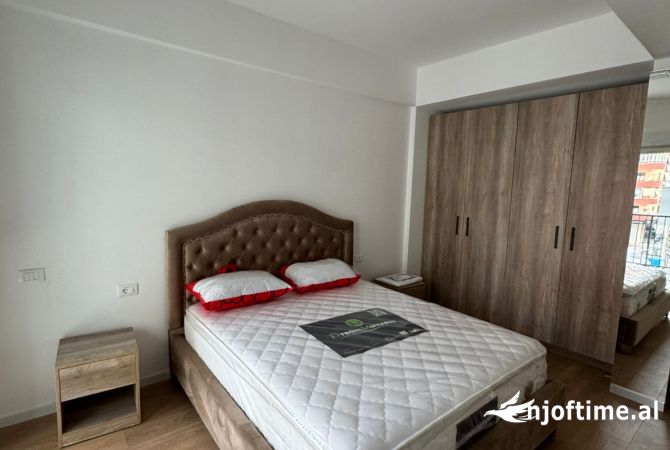 Shtepi me qera 1+1 ne Tirane - 450 Euro