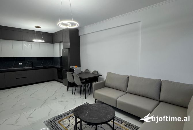 Shtepi me qera 1+1 ne Tirane - 450 Euro