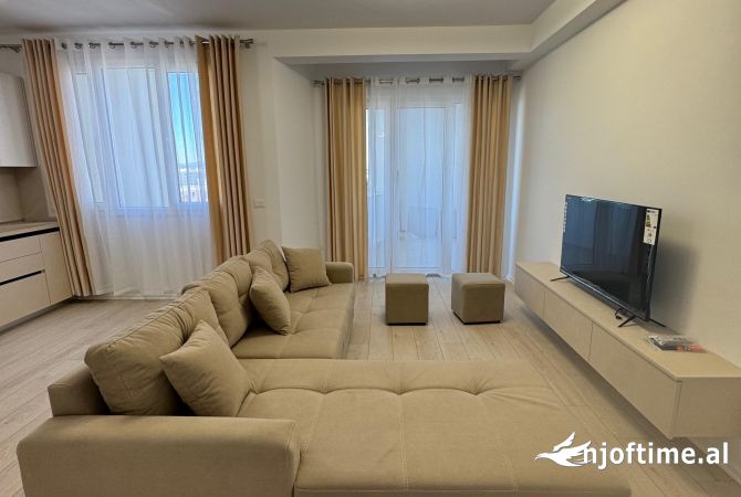 Shtepi me qera 2+1 ne Tirane - 650 Euro
