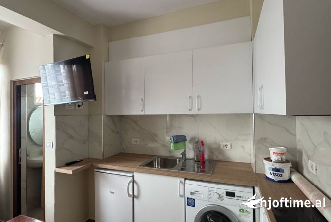 Shtepi me qera Garsoniere ne Tirane - 300 Euro