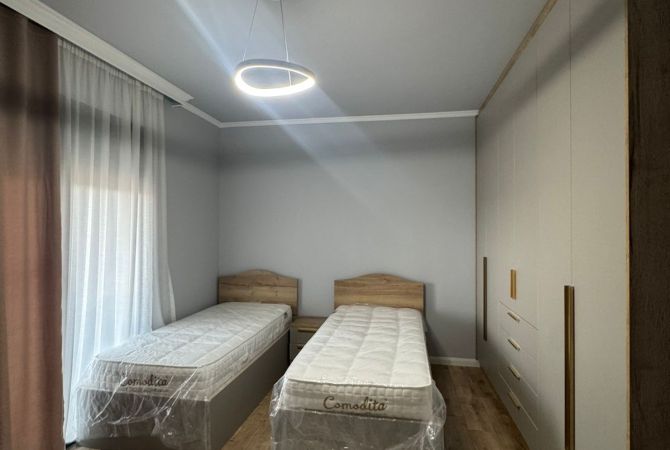 Shtepi me qera 2+1 ne Tirane - 1,500 Euro