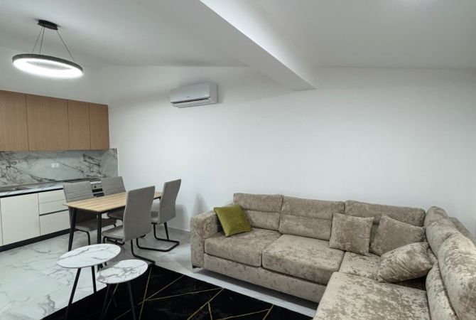 Shtepi me qera 1+1 ne Tirane - 450 Euro