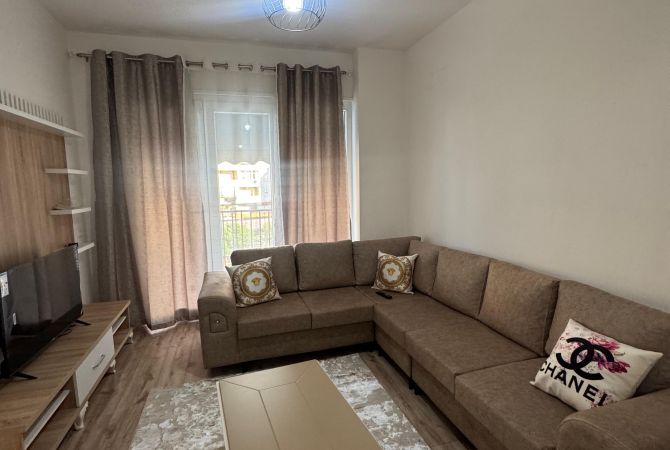 Shtepi me qera 1+1 ne Tirane - 450 Euro