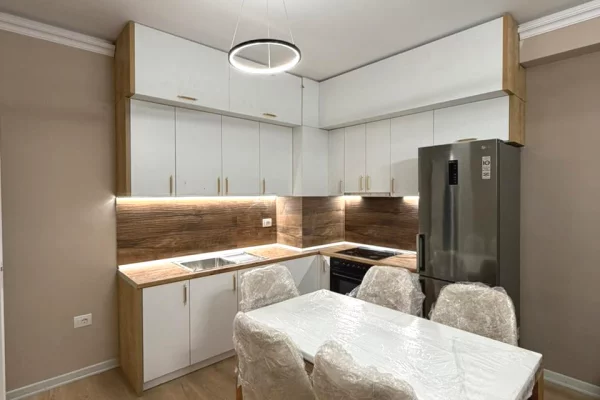 Shtepi me qera 1+1 ne Tirane - 500 Euro