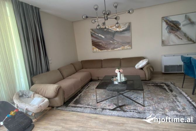 Shtepi ne shitje 3+1 ne Tirane - 350,000 Euro