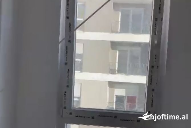 Shtepi ne shitje Apartament ne Tirane, 1+1, Mobilimi Bosh, pa mobiluar, Pagesa 53,500  Euro.