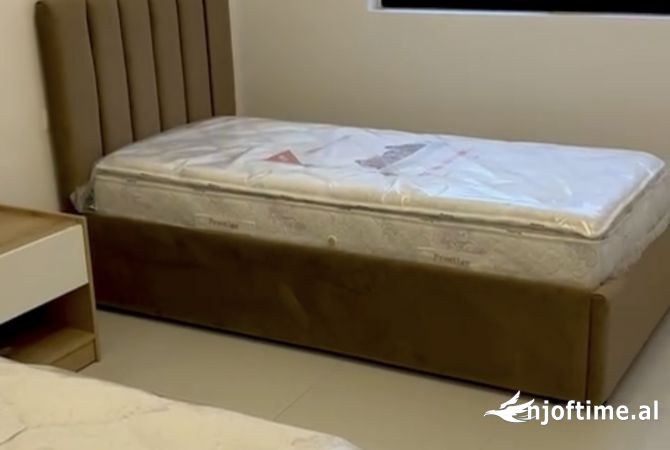 Shtepi me qera 2+1 ne Tirane - 650 Euro