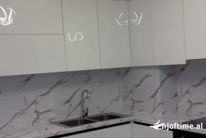 Shtepi me qera 2+1 ne Tirane - 650 Euro