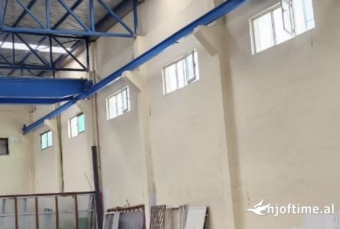 Ambient biznesi me qera 4+1 ne Tirane - 5,000 Euro