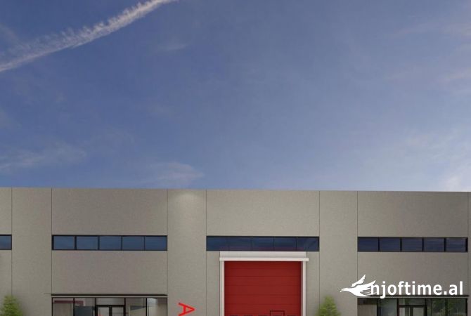 Ambient biznesi me qera 4+1 ne Tirane - 4,000 Euro