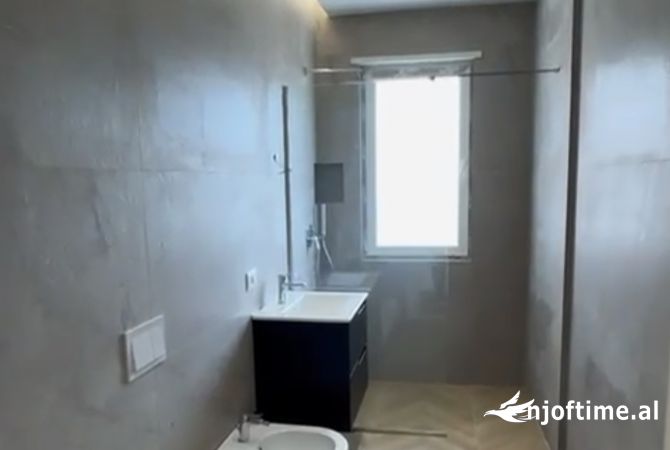 Shtepi ne shitje 2+1 ne Tirane - 125,000 Euro