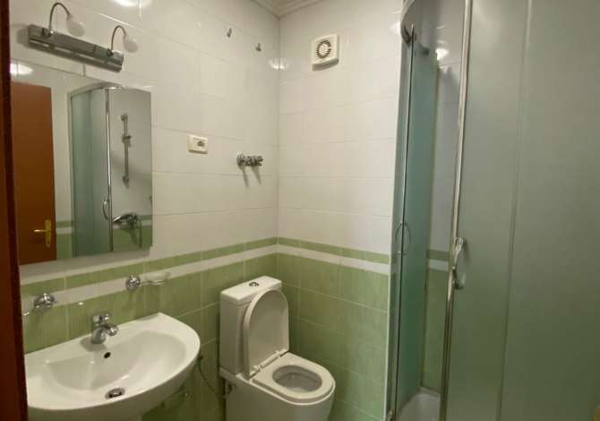 Shtepi me qera Apartament ne Tirane, 2+1, Mobilimi E mobiluar, Pagesa 550  Euro.