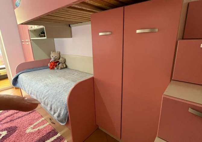 Shtepi me qera 2+1 ne Tirane - 800 Euro