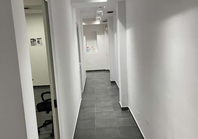 Ambient biznesi me qera 3+1 ne Tirane - 1,500 Euro