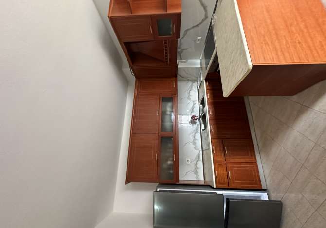 Shtepi me qera 2+1 ne Tirane - 450 Euro