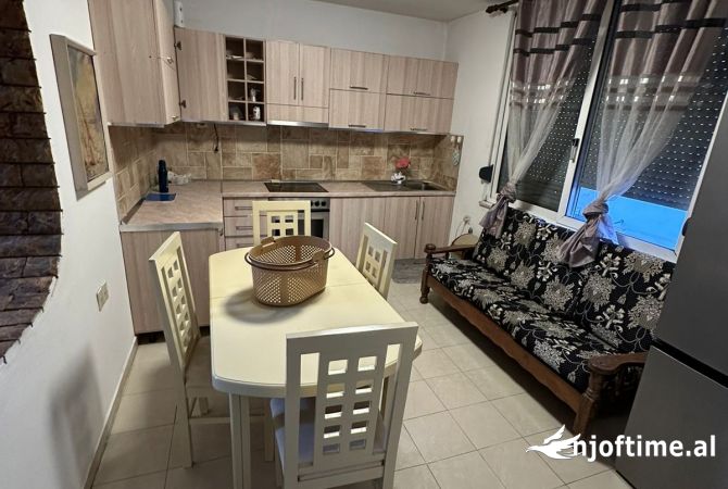 Shtepi me qera 2+1 ne Tirane - 700 Euro