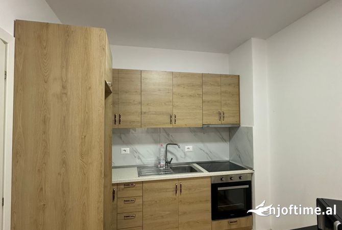 Shtepi me qera 2+1 ne Tirane - 400 Euro