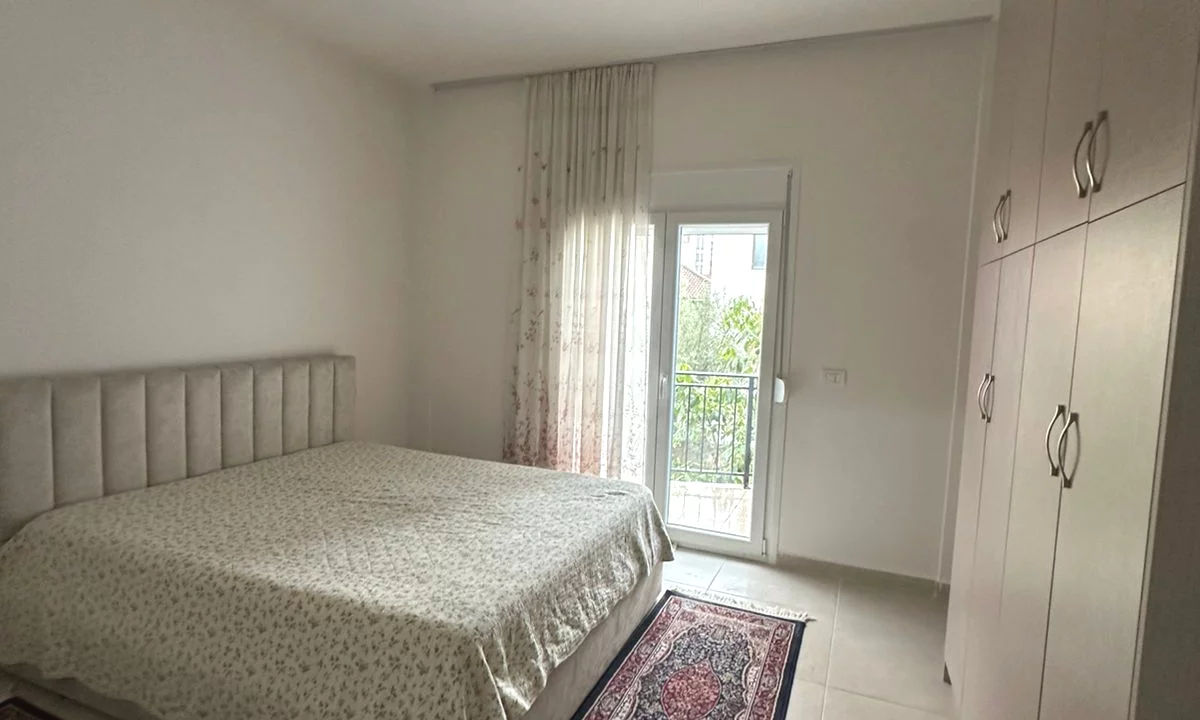Private house for rent in Tirana 1+1, Furnished