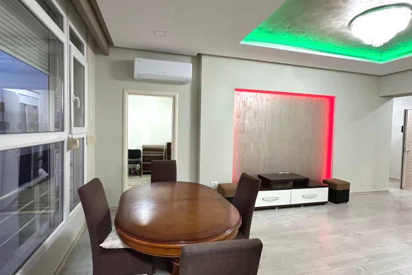 Shtepi me qera Apartament ne Tirane, 2+1, Mobilimi E mobiluar, Pagesa 500  Euro.