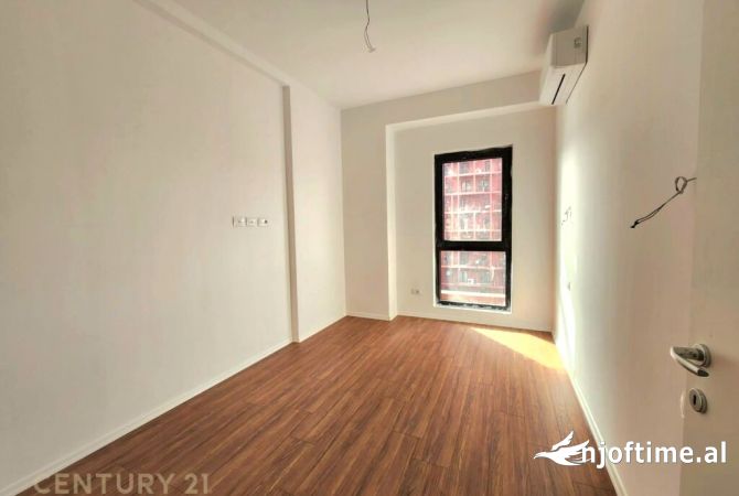 Ambient biznesi me qera 3+1 ne Tirane - 710 Euro