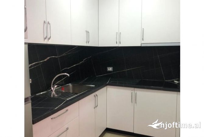 Shtepi me qera 3+1 ne Tirane - 700 Euro