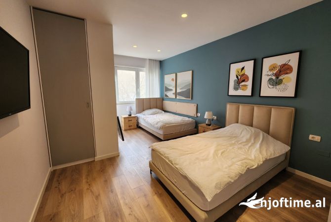 Shtepi me qera Apartament ne Tirane, 2+1, Mobilimi E mobiluar, Pagesa 1,000  Euro.