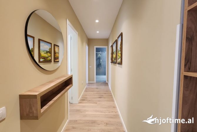 Shtepi me qera 2+1 ne Tirane - 1,000 Euro