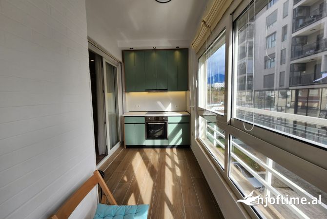 Shtepi me qera Apartament ne Tirane, 2+1, Mobilimi E mobiluar, Pagesa 1,000  Euro.