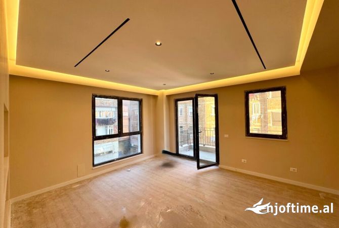 Shtepi ne shitje 2+1 ne Tirane - 248,000 Euro