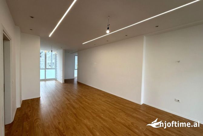 Shtepi ne shitje Apartament ne Tirane, 2+1, Mobilimi Bosh, pa mobiluar, Pagesa 340,000  Euro.