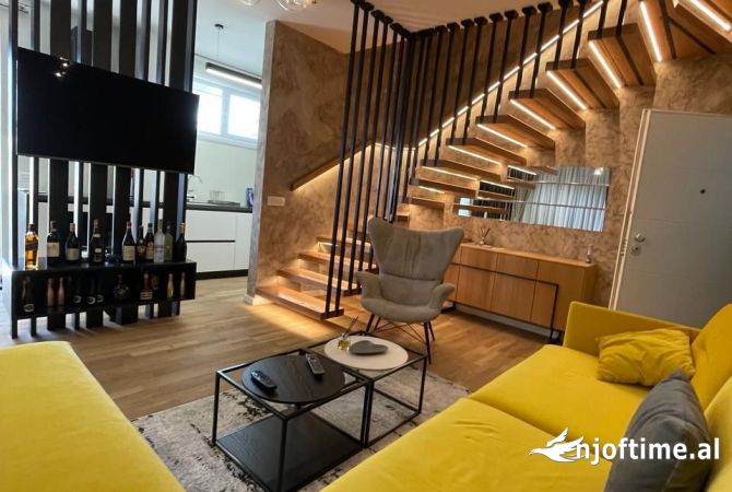 Shtepi me qera 2+1 ne Tirane - 700 Euro