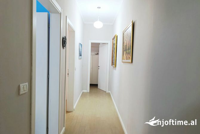 Shtepi me qera 2+1 ne Tirane - 750 Euro