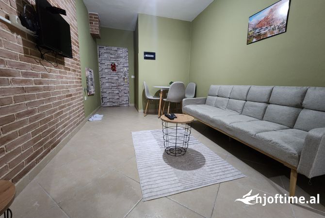 Shtepi me qera Garsoniere ne Tirane - 450 Euro