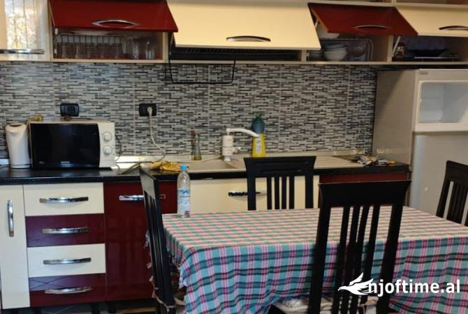 Shtepi me qera 2+1 ne Tirane - 35,000 Leke