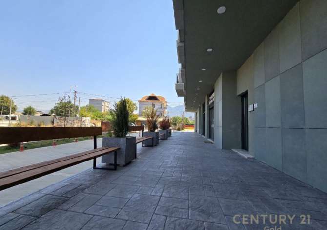 Shtepi ne shitje Apartament ne Tirane, 2+1, Mobilimi Bosh, pa mobiluar, Pagesa 255,000  Euro.