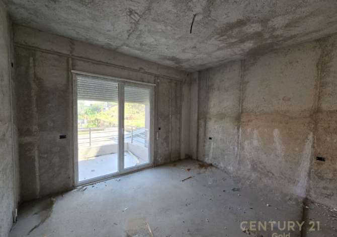 Shtepi ne shitje Apartament ne Tirane, 2+1, Mobilimi Bosh, pa mobiluar, Pagesa 175,000  Euro.