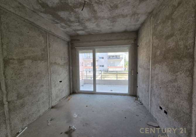 Shtepi ne shitje Apartament ne Tirane, 2+1, Mobilimi Bosh, pa mobiluar, Pagesa 175,000  Euro.