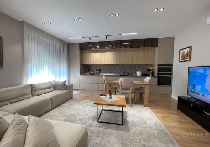 Shtepi ne shitje 2+1 ne Tirane - 330,000 Euro