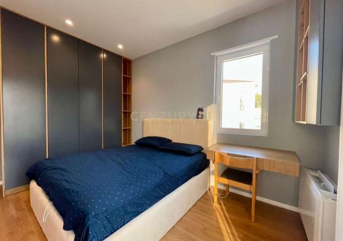 Shtepi me qera Vila Luksoze ne Tirane, 5+1, Mobilimi E mobiluar, Pagesa 4,000  Euro.