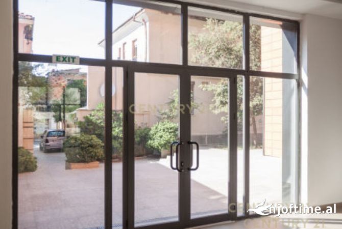 Ambient biznesi me qera 1+1 ne Tirane - 1,000 Euro