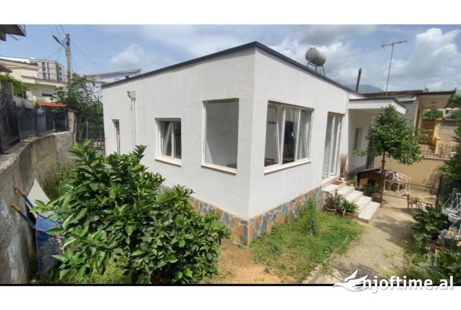 Shtepi ne shitje 2+1 ne Tirane - 230,000 Euro