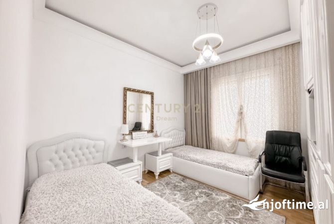 Shtepi ne shitje 3+1 ne Tirane - 260,000 Euro